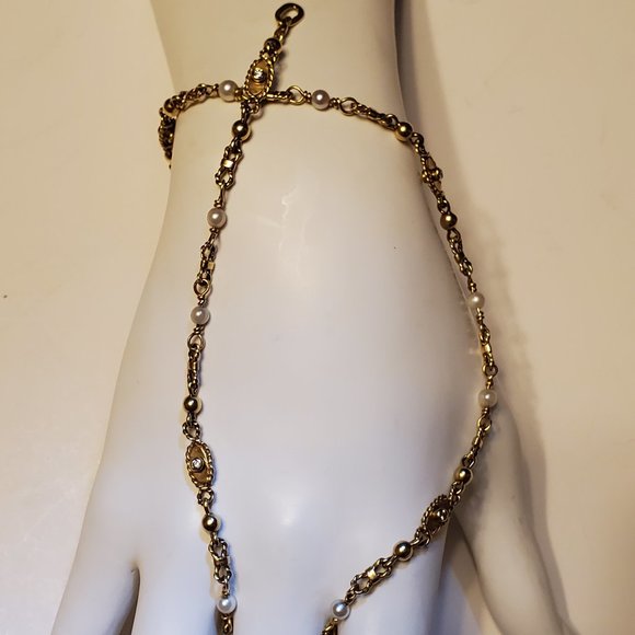 18K GOLD DIAMOND & PEARL NECKLACE. - Picture 10 of 11